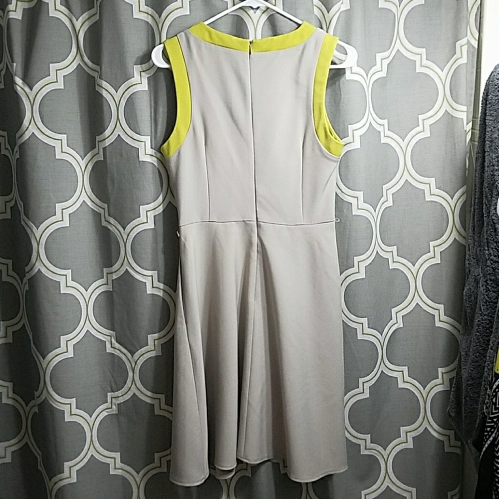 Muse dress - Picture 2 of 4
